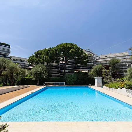 Apartment 6 Couchages Dans Avec Piscine
