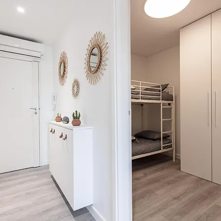6 Couchages Dans Avec Piscine Apartment